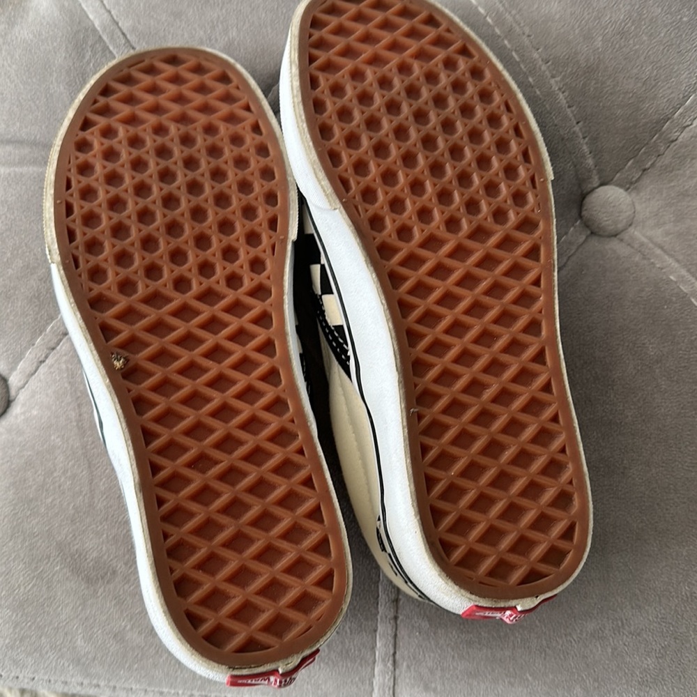 Vans - Picture 4 of 4